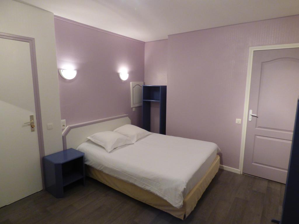 Hotel Castel Moor Льо Кроази Екстериор снимка