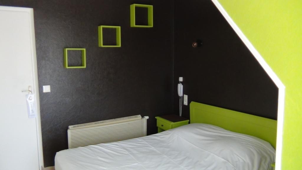 Hotel Castel Moor Льо Кроази Екстериор снимка