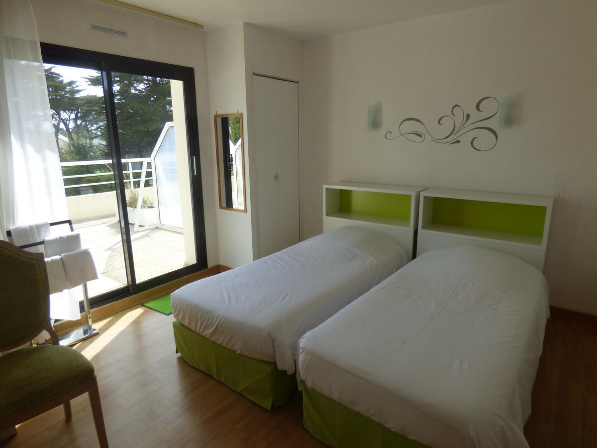 Hotel Castel Moor Льо Кроази Екстериор снимка