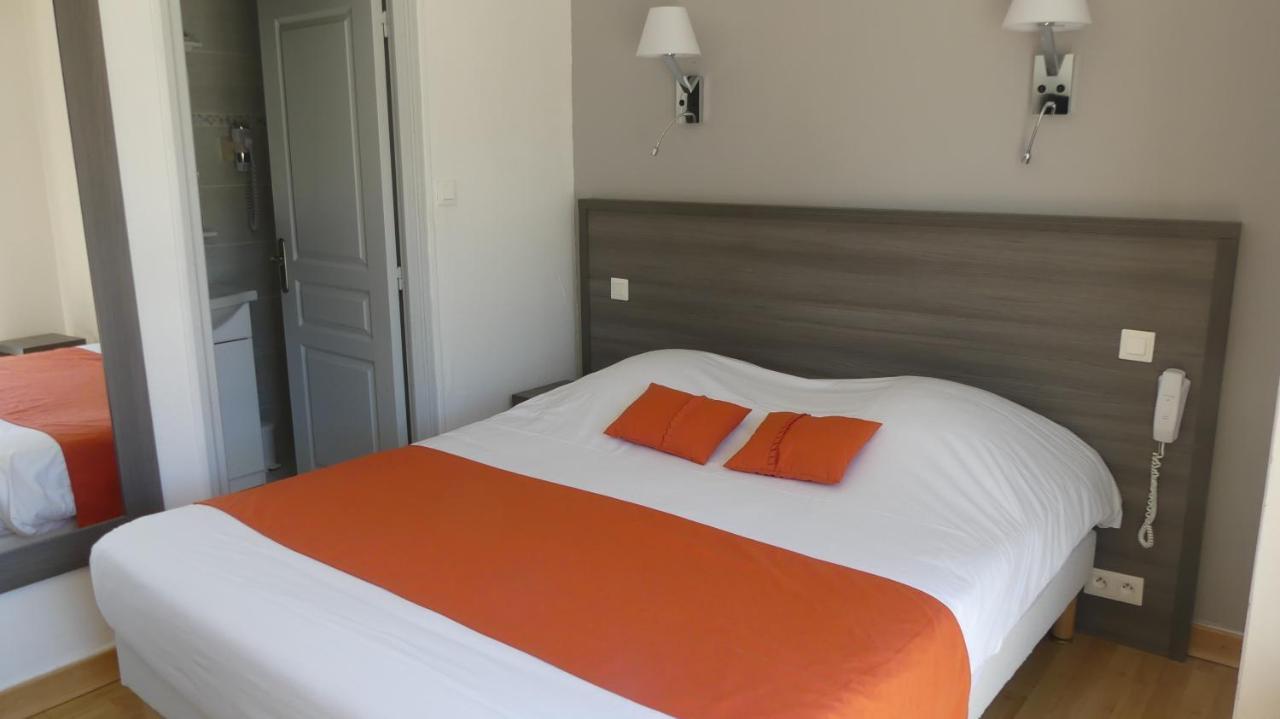 Hotel Castel Moor Льо Кроази Екстериор снимка