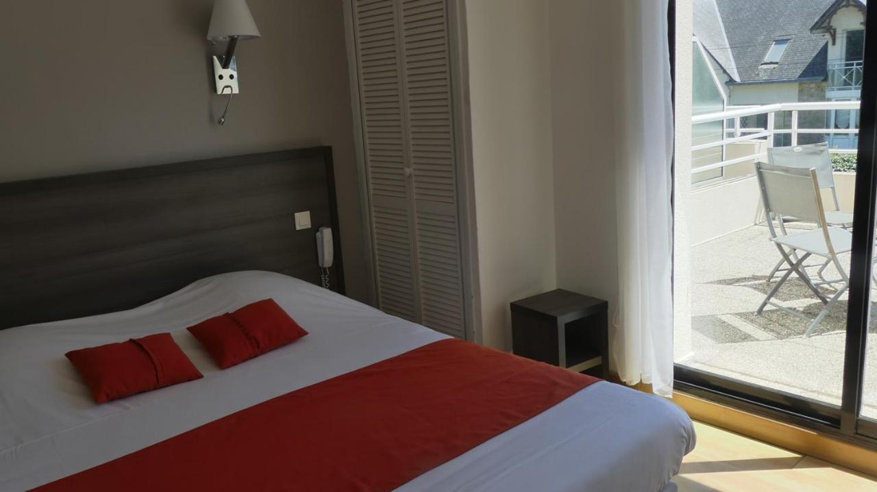 Hotel Castel Moor Льо Кроази Екстериор снимка